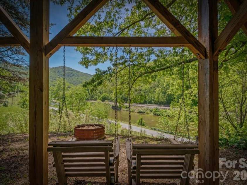 7714 State Highway 197 Highway, Green Mountain, NC 28740.  MLS# CAR4385570, YatesRealty ID 29531. 