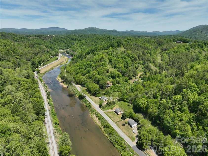 7714 State Highway 197 Highway, Green Mountain, NC 28740.  MLS# CAR4385570, YatesRealty ID 29531. 