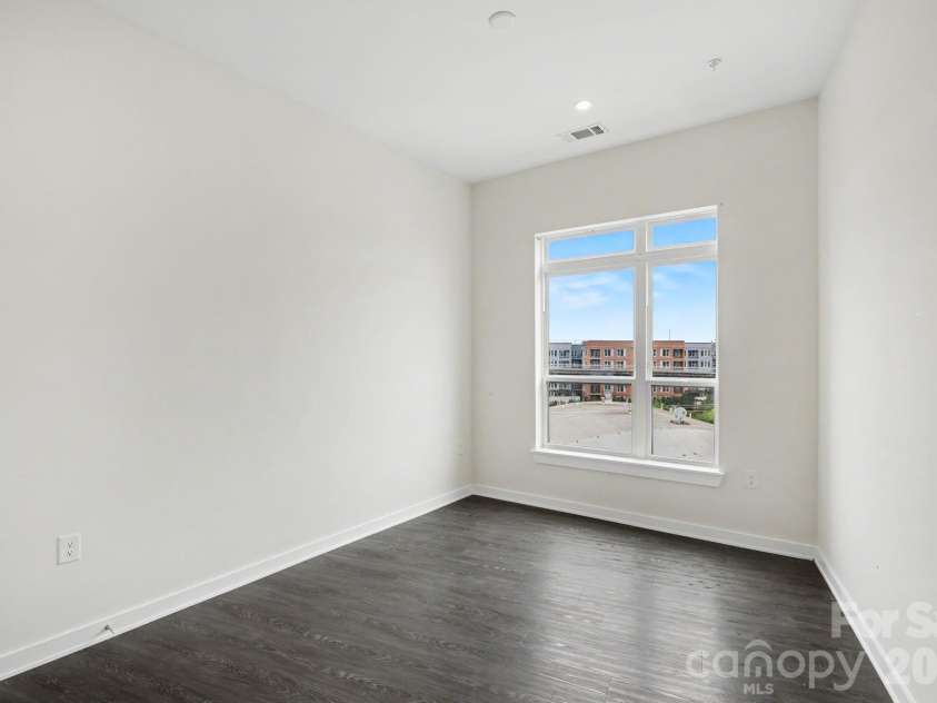 3630 N Davidson Street, Charlotte, NC 28205.  MLS# CAR4392003, YatesRealty ID 29532. 