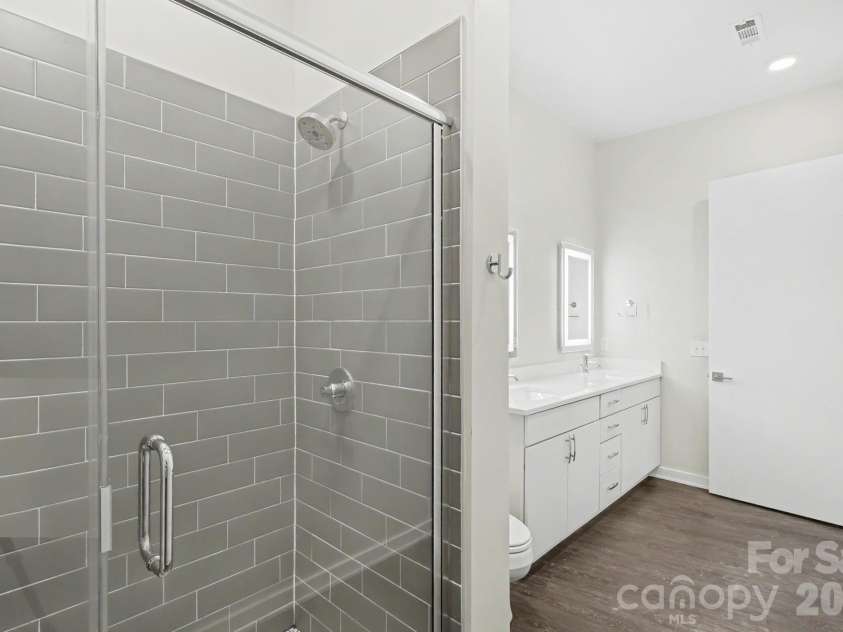 3630 N Davidson Street, Charlotte, NC 28205.  MLS# CAR4392003, YatesRealty ID 29532. 