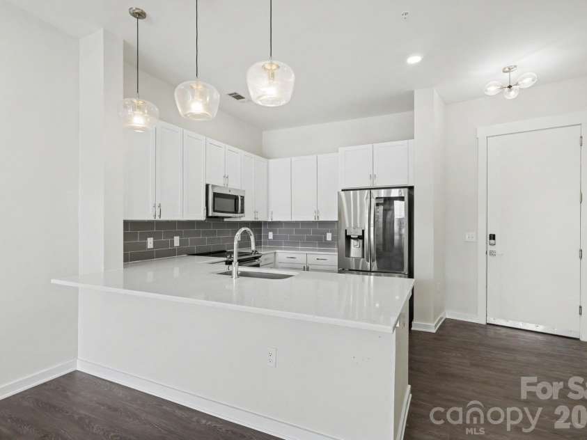 3630 N Davidson Street, Charlotte, NC 28205.  MLS# CAR4392003, YatesRealty ID 29532. 