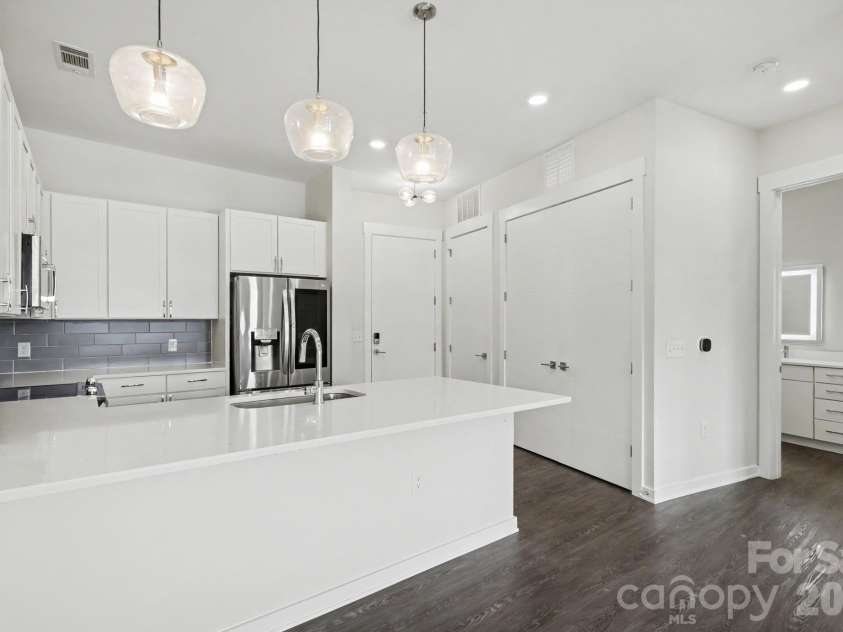 3630 N Davidson Street, Charlotte, NC 28205.  MLS# CAR4392003, YatesRealty ID 29532. 