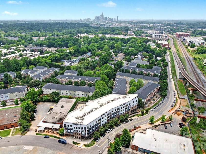 3630 N Davidson Street, Charlotte, NC 28205.  MLS# CAR4392003, YatesRealty ID 29532. 