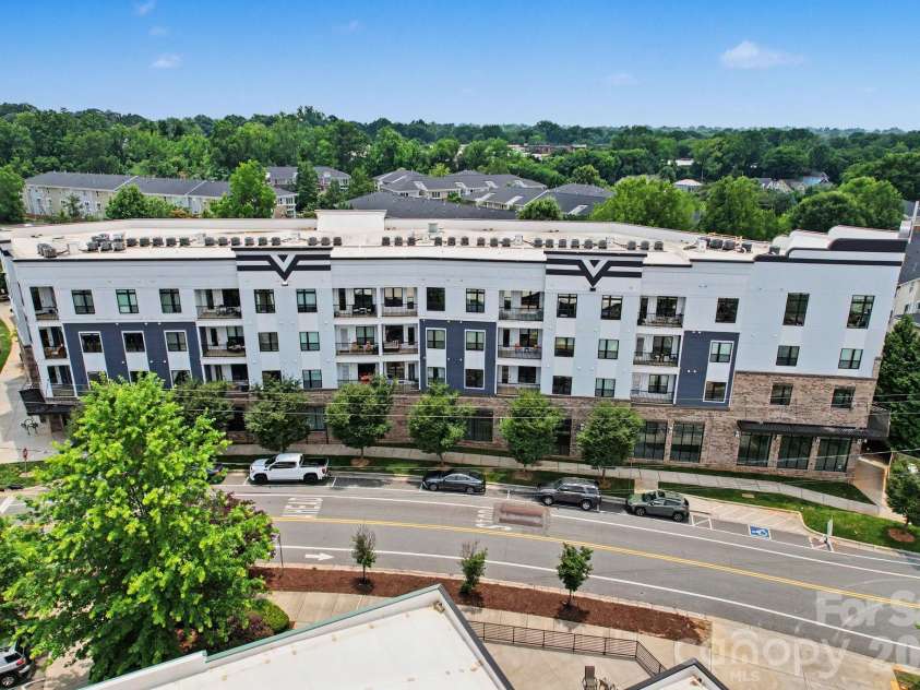 3630 N Davidson Street, Charlotte, NC 28205.  MLS# CAR4392003, YatesRealty ID 29532. 