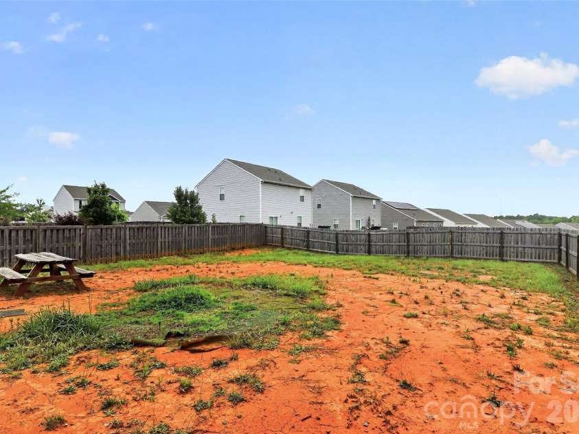 1120 Culver Spring Way, Charlotte, NC 28215.  MLS# CAR4392305, YatesRealty ID 29533. 