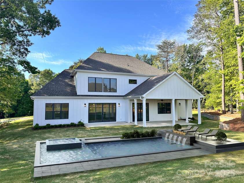 6712 Cove Lane, Sherrills Ford, NC 28673.  MLS# CAR4250171, YatesRealty ID 29534. Room for a Pool! Virtual Staging