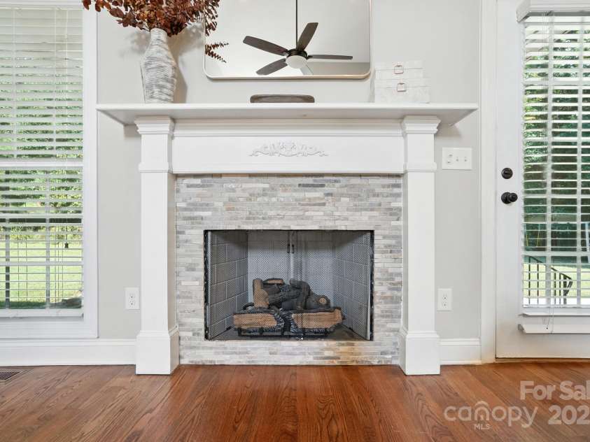 7006 Nesbit Road, Waxhaw, NC 28173.  MLS# CAR4297679, YatesRealty ID 29535. Gas Fireplace