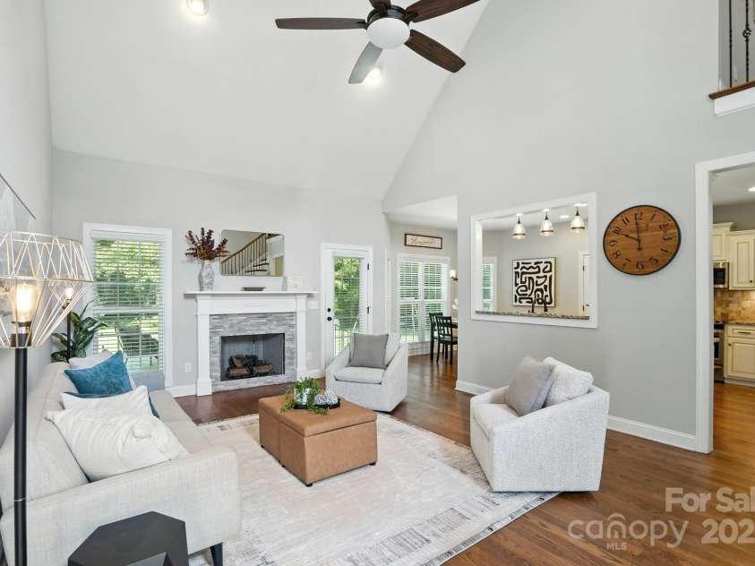 7006 Nesbit Road, Waxhaw, NC 28173.  MLS# CAR4297679, YatesRealty ID 29535. Living Room