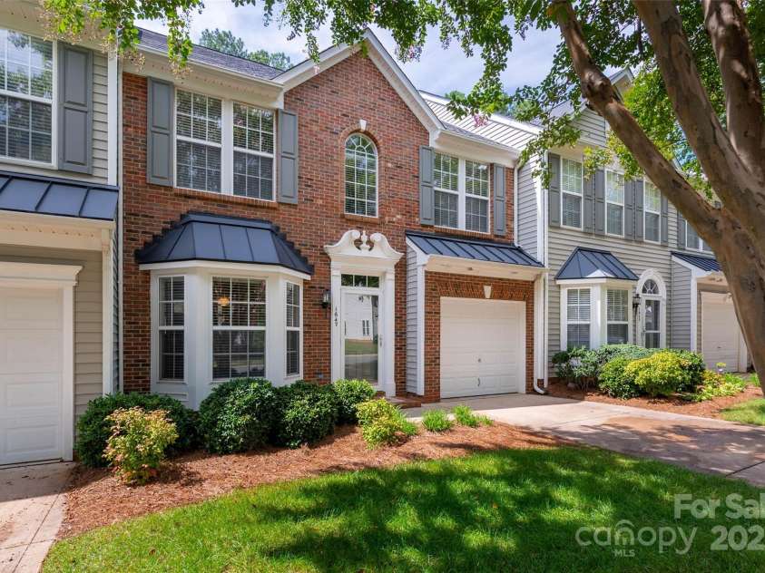 1647 Backcreek Lane, Gastonia, NC 28054.  MLS# CAR4295599, YatesRealty ID 29536. 