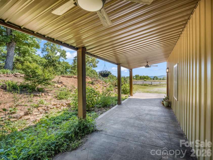 372 Horn Bottom Road, Forest City, NC 28043.  MLS# CAR4392370, YatesRealty ID 29536. 