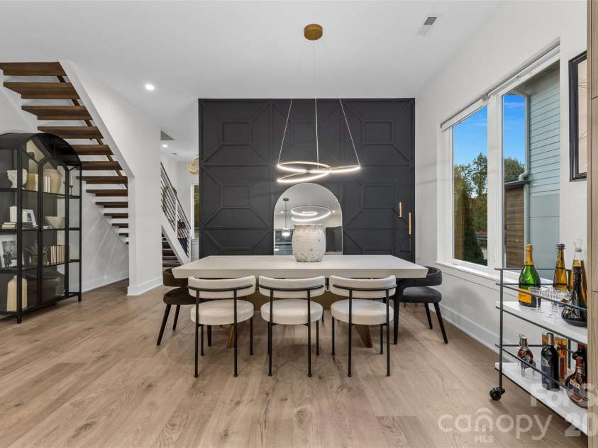 1631 Rama Road, Charlotte, NC 28211.  MLS# CAR4392427, YatesRealty ID 29538. 