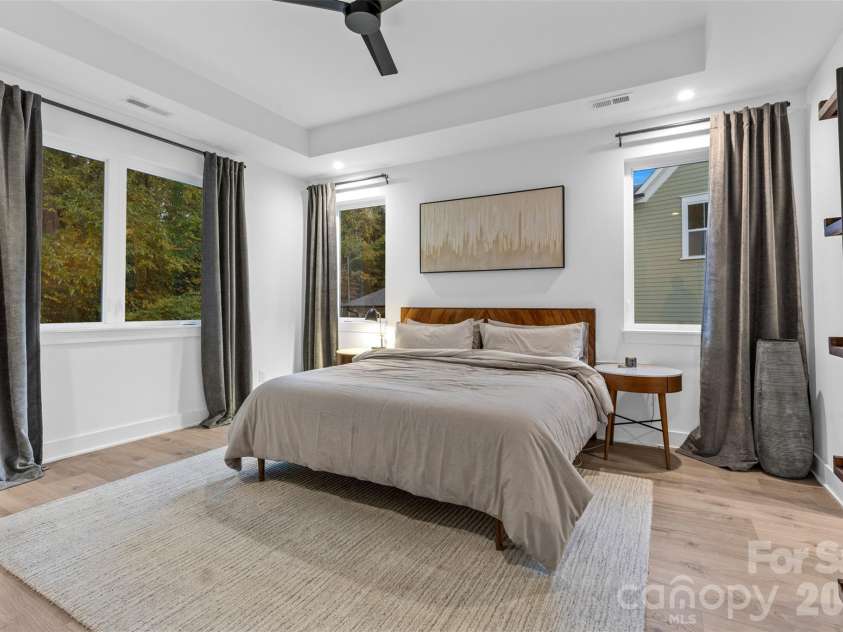 1631 Rama Road, Charlotte, NC 28211.  MLS# CAR4392427, YatesRealty ID 29538. 