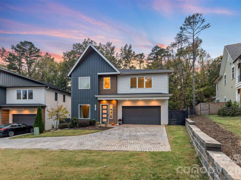 1631 Rama Road, Charlotte, NC 28211.  MLS# CAR4392427, YatesRealty ID 29538. 