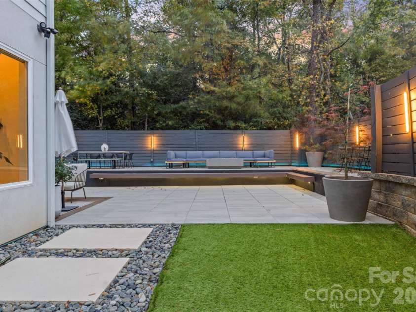1631 Rama Road, Charlotte, NC 28211.  MLS# CAR4392427, YatesRealty ID 29538. 