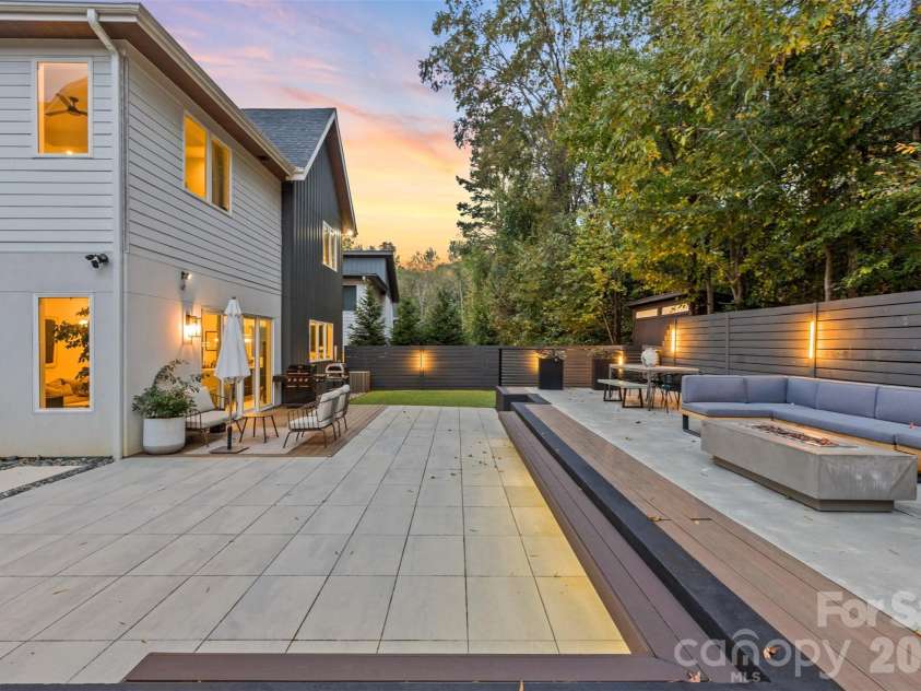 1631 Rama Road, Charlotte, NC 28211.  MLS# CAR4392427, YatesRealty ID 29538. 