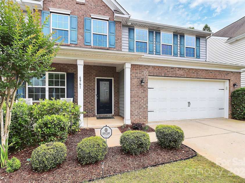 6961 Liverpool Court, Fort Mill, SC 29707.  MLS# CAR4270201, YatesRealty ID 29538. 