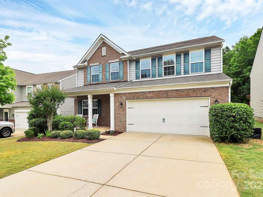 6961 Liverpool Court, Fort Mill, SC 29707.  MLS# CAR4270201, YatesRealty ID 29538. 