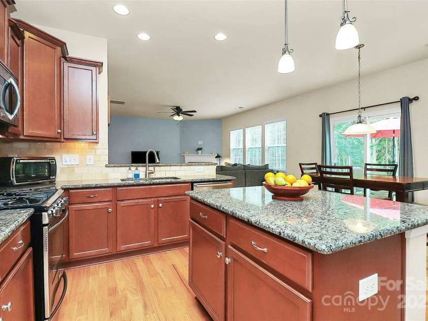 6961 Liverpool Court, Fort Mill, SC 29707.  MLS# CAR4270201, YatesRealty ID 29538. 