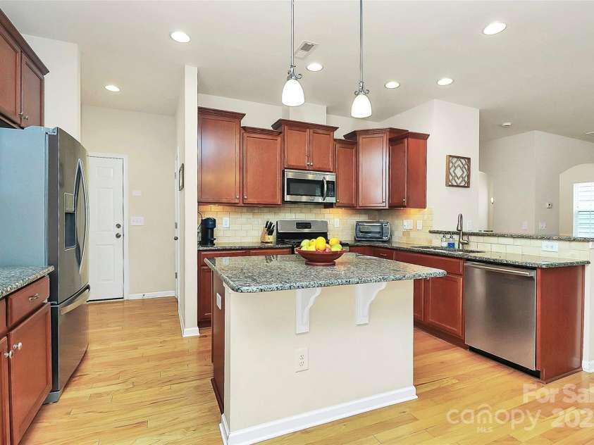 6961 Liverpool Court, Fort Mill, SC 29707.  MLS# CAR4270201, YatesRealty ID 29538. 