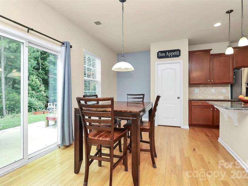 6961 Liverpool Court, Fort Mill, SC 29707.  MLS# CAR4270201, YatesRealty ID 29538. 