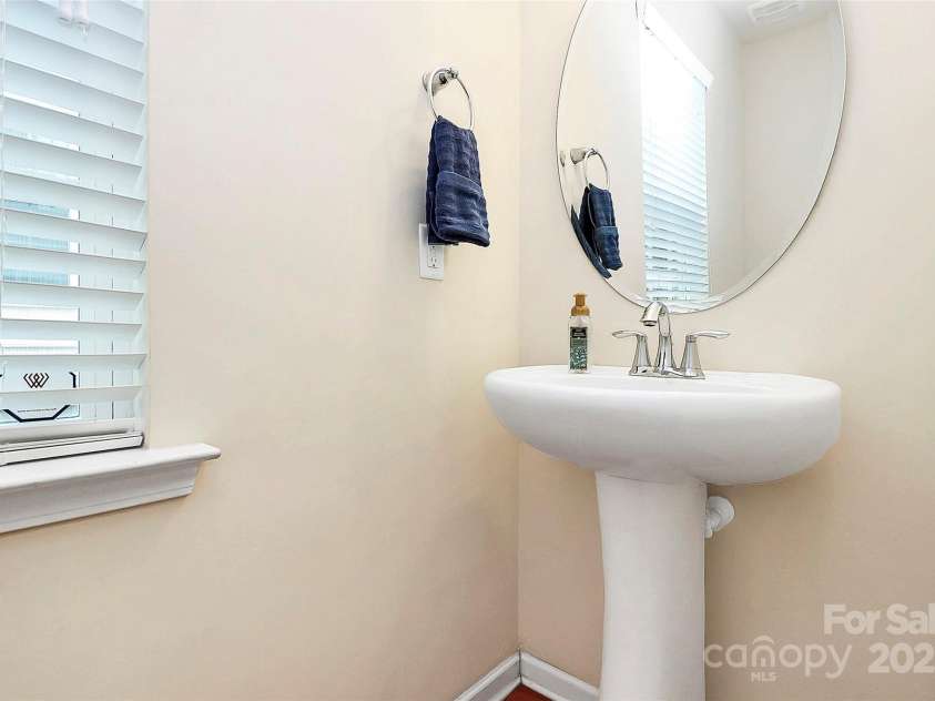 6961 Liverpool Court, Fort Mill, SC 29707.  MLS# CAR4270201, YatesRealty ID 29538. 