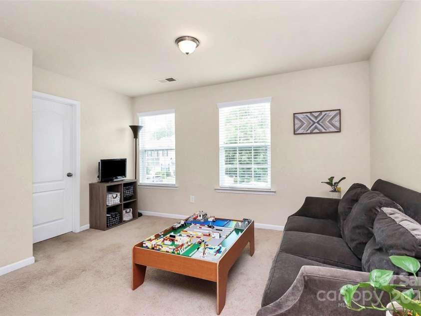 6961 Liverpool Court, Fort Mill, SC 29707.  MLS# CAR4270201, YatesRealty ID 29538. 