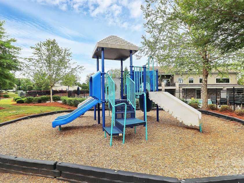 6961 Liverpool Court, Fort Mill, SC 29707.  MLS# CAR4270201, YatesRealty ID 29538. 