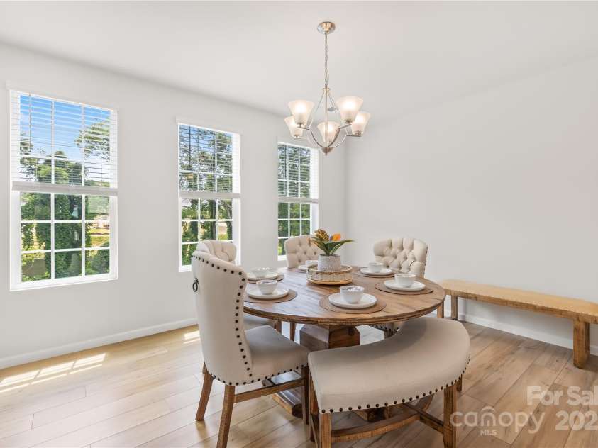 13920 Winmau Lane, Huntersville, NC 28078.  MLS# CAR4274504, YatesRealty ID 29539. Dining area