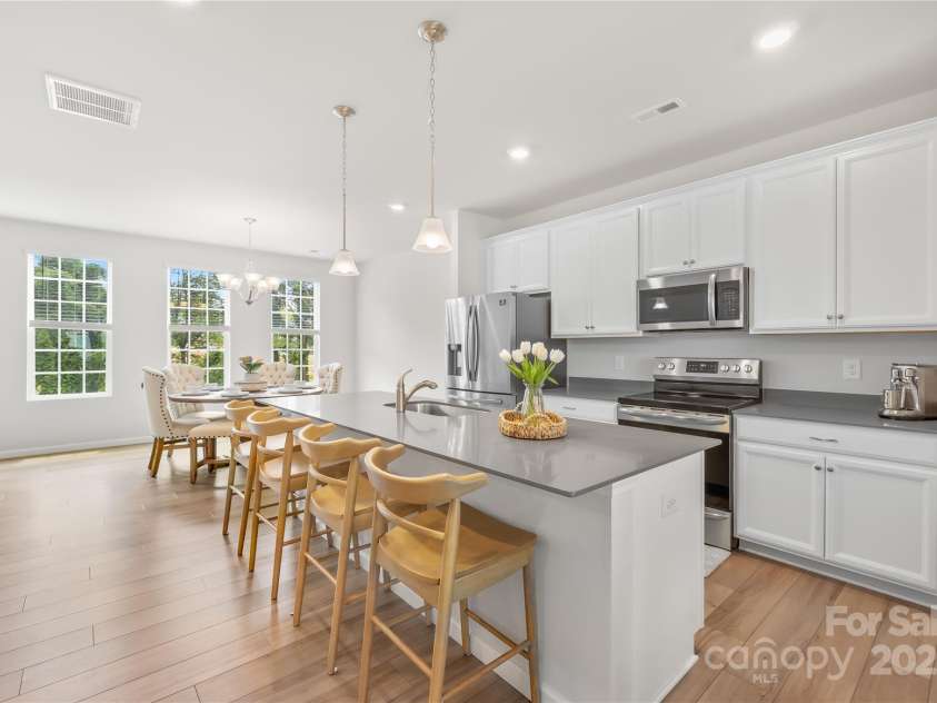 13920 Winmau Lane, Huntersville, NC 28078.  MLS# CAR4274504, YatesRealty ID 29539. Kitchen View