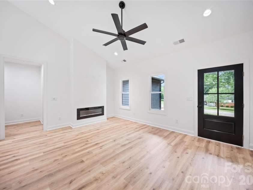 3301 Eva Drive, Concord, NC 28027.  MLS# CAR4392570, YatesRealty ID 29539. 
