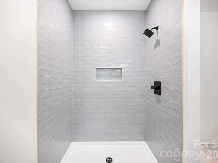 3301 Eva Drive, Concord, NC 28027.  MLS# CAR4392570, YatesRealty ID 29539. 