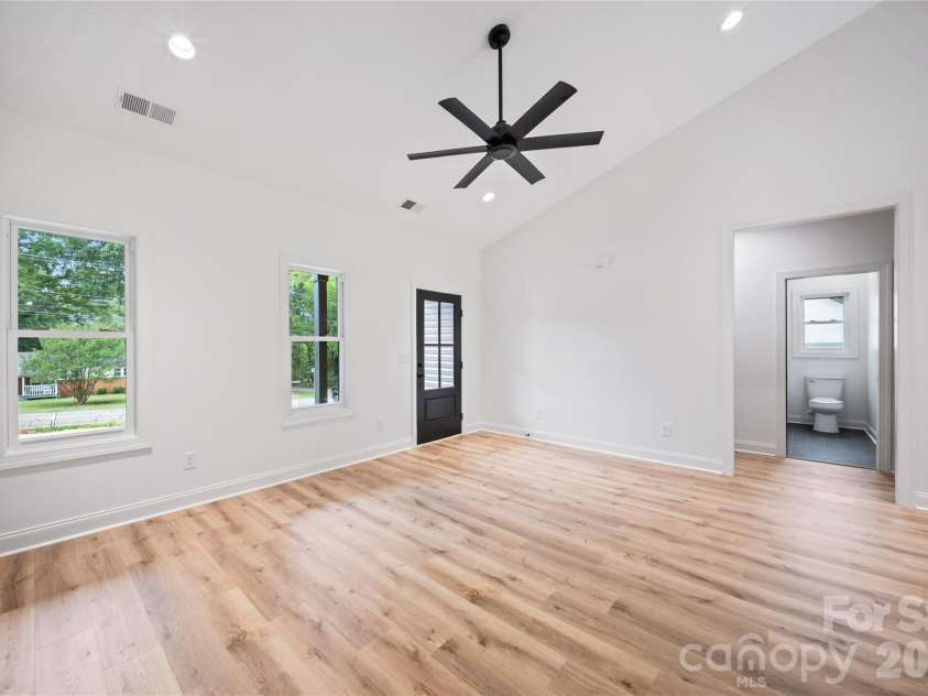 3301 Eva Drive, Concord, NC 28027.  MLS# CAR4392570, YatesRealty ID 29539. 