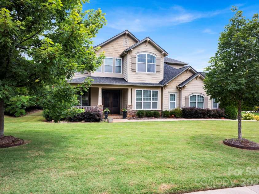 1066 Shelly Woods Drive, Fort Mill, SC 29707.  MLS# CAR4280567, YatesRealty ID 29540. 