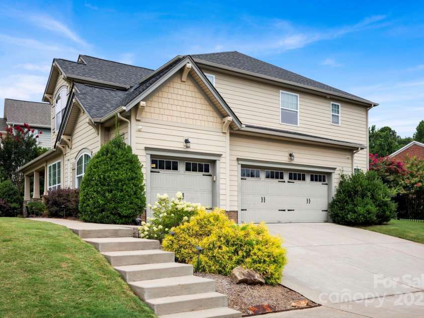 1066 Shelly Woods Drive, Fort Mill, SC 29707.  MLS# CAR4280567, YatesRealty ID 29540. 