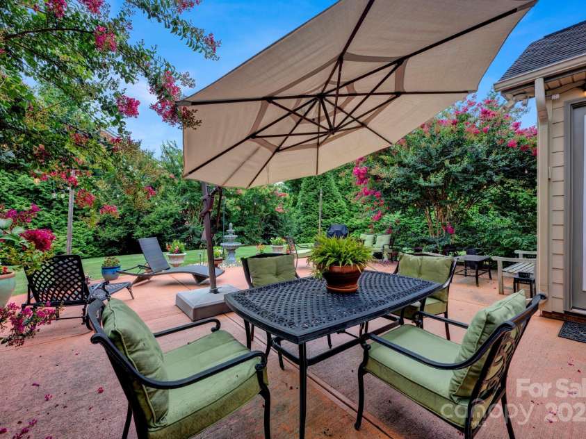1066 Shelly Woods Drive, Fort Mill, SC 29707.  MLS# CAR4280567, YatesRealty ID 29540. 