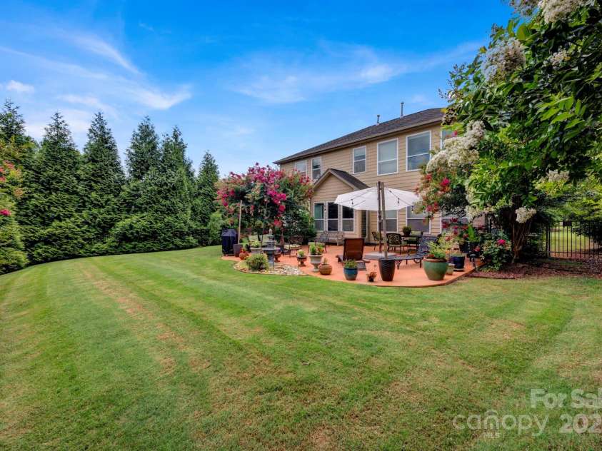1066 Shelly Woods Drive, Fort Mill, SC 29707.  MLS# CAR4280567, YatesRealty ID 29540. 