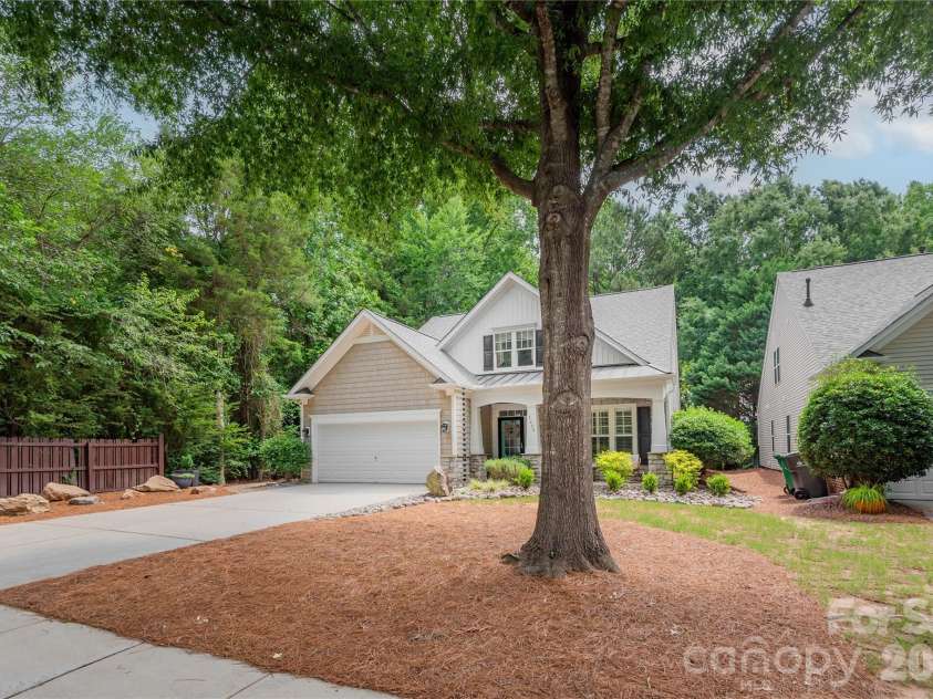 7330 Restoration Drive, Matthews, NC 28105.  MLS# CAR4392513, YatesRealty ID 29540. 