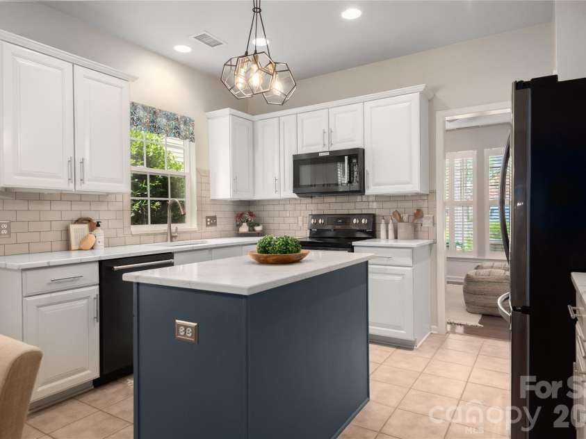 7330 Restoration Drive, Matthews, NC 28105.  MLS# CAR4392513, YatesRealty ID 29540. 