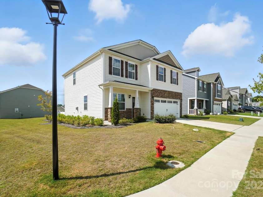 9404 Ketchum Drive, Gastonia, NC 28056.  MLS# CAR4280886, YatesRealty ID 29541. 