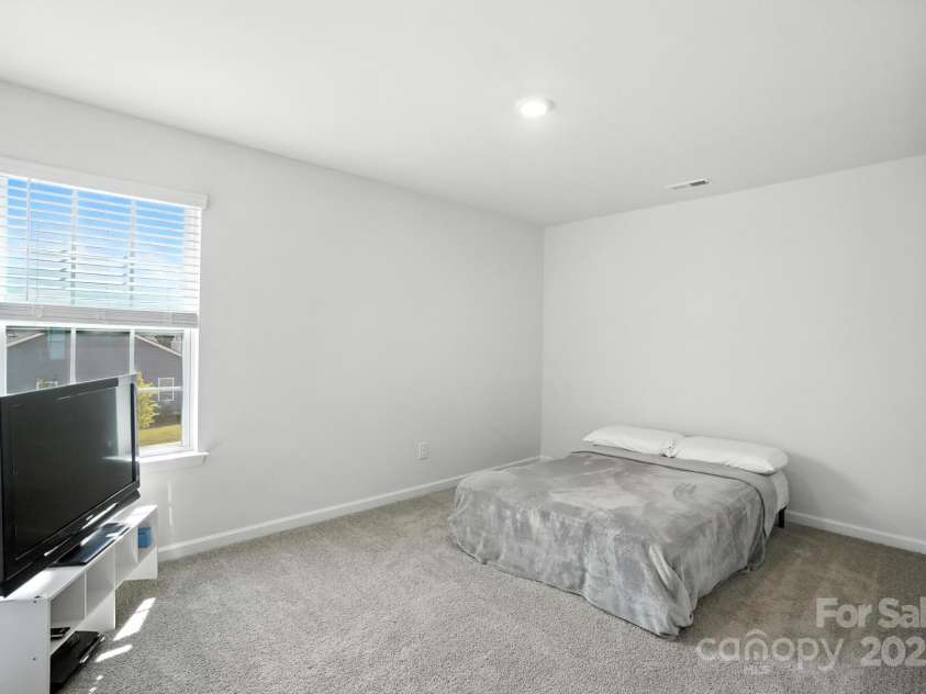 9404 Ketchum Drive, Gastonia, NC 28056.  MLS# CAR4280886, YatesRealty ID 29541. 