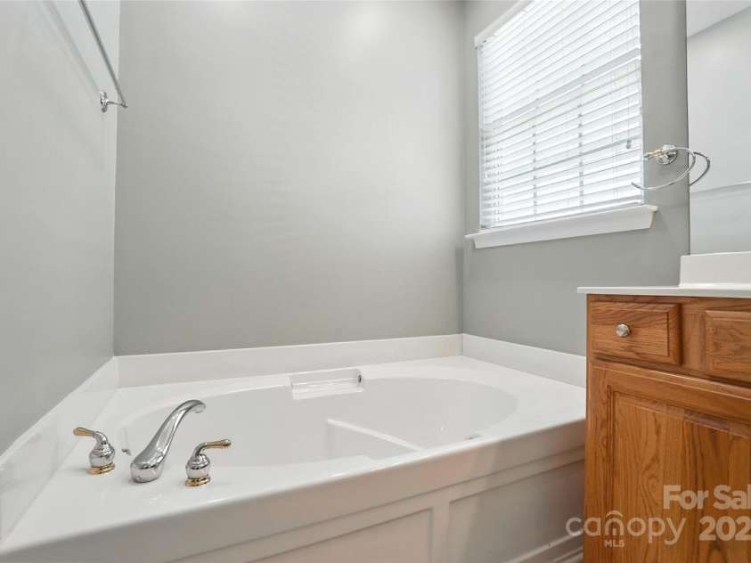 406 Garnet Court, Fort Mill, SC 29708.  MLS# CAR4283617, YatesRealty ID 29542. 