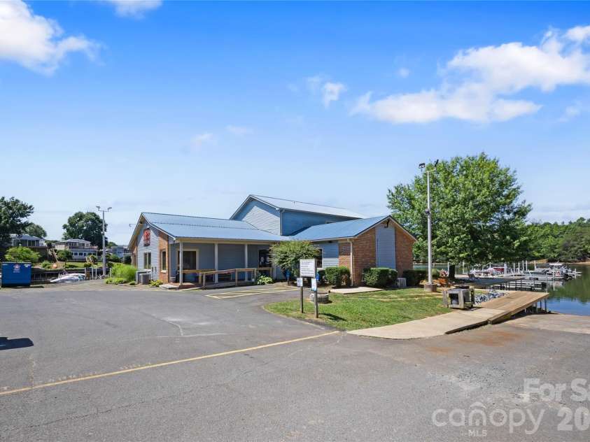 107 Dove Lane, New London, NC 28127.  MLS# CAR4392697, YatesRealty ID 29543. 