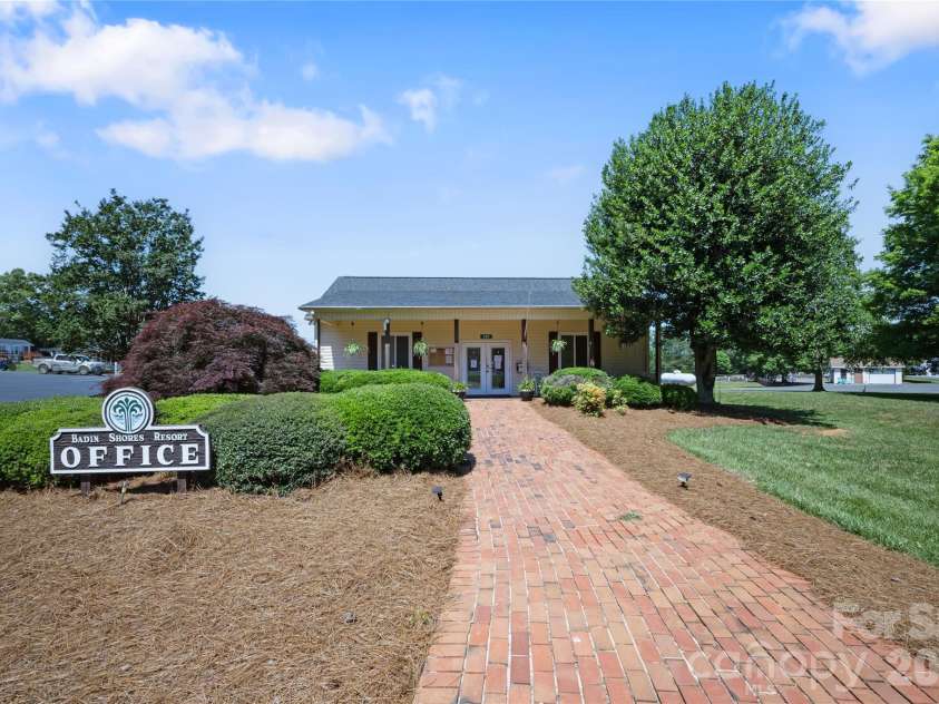 107 Dove Lane, New London, NC 28127.  MLS# CAR4392697, YatesRealty ID 29543. 