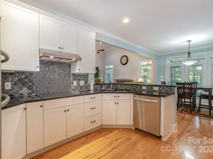 133 Waterbury Drive, Mooresville, NC 28117.  MLS# CAR4284733, YatesRealty ID 29543. 