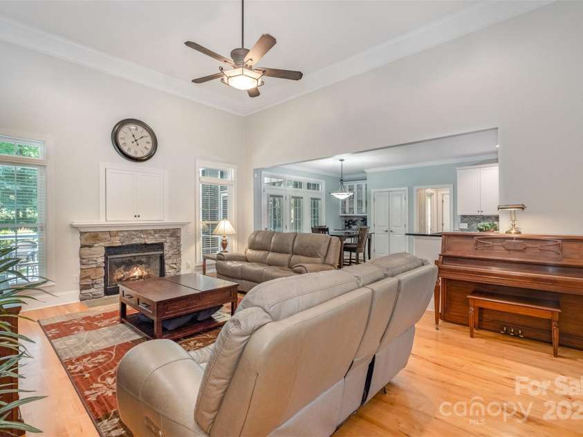 133 Waterbury Drive, Mooresville, NC 28117.  MLS# CAR4284733, YatesRealty ID 29543. 