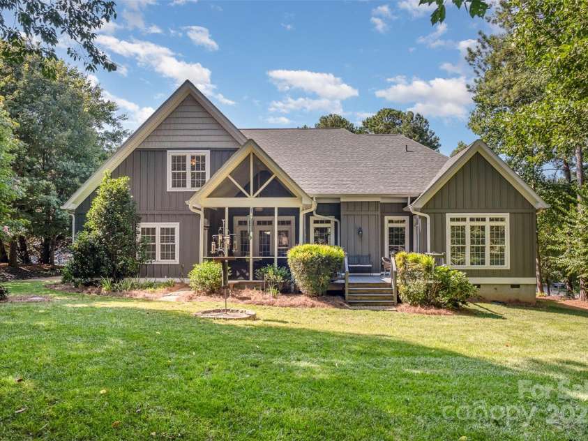 133 Waterbury Drive, Mooresville, NC 28117.  MLS# CAR4284733, YatesRealty ID 29543. 