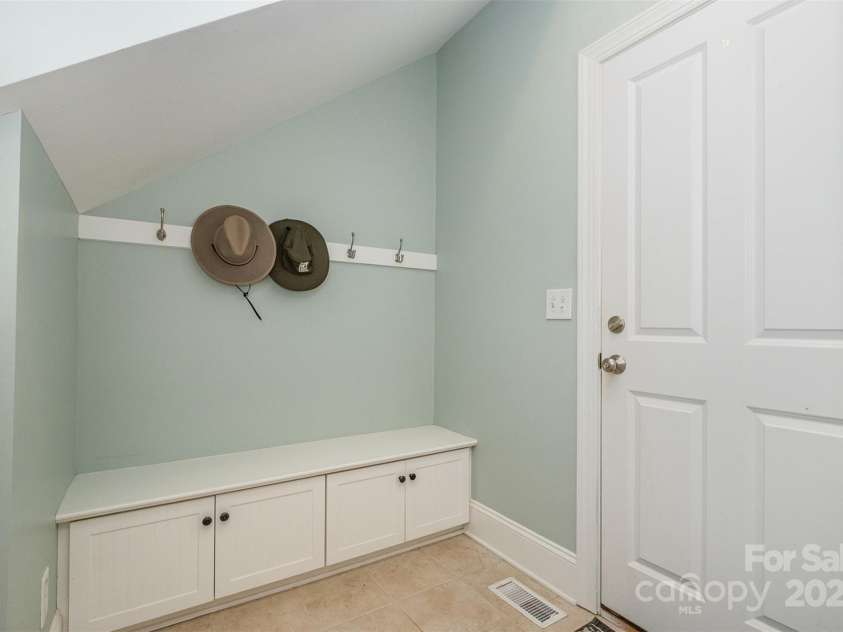 133 Waterbury Drive, Mooresville, NC 28117.  MLS# CAR4284733, YatesRealty ID 29543. 