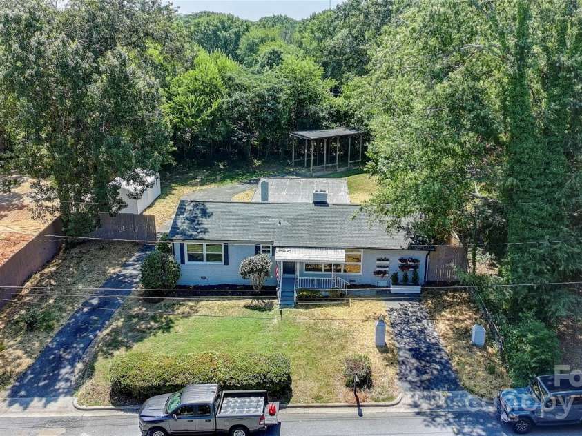 306 Correll Street, Landis, NC 28088.  MLS# CAR4285340, YatesRealty ID 29544. 