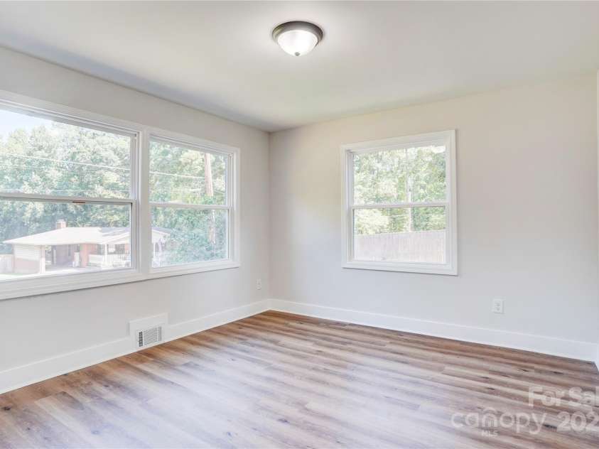 306 Correll Street, Landis, NC 28088.  MLS# CAR4285340, YatesRealty ID 29544. 