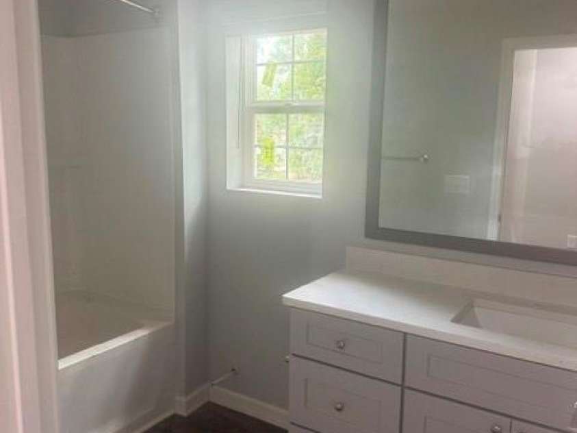 1615 Lee Street, Salisbury, NC 28144.  MLS# CAR4392709, YatesRealty ID 29545. HALL BATH